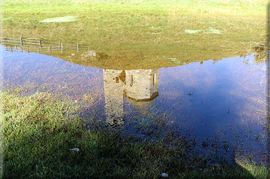 foto Monte San Vigilio e Lago Nero